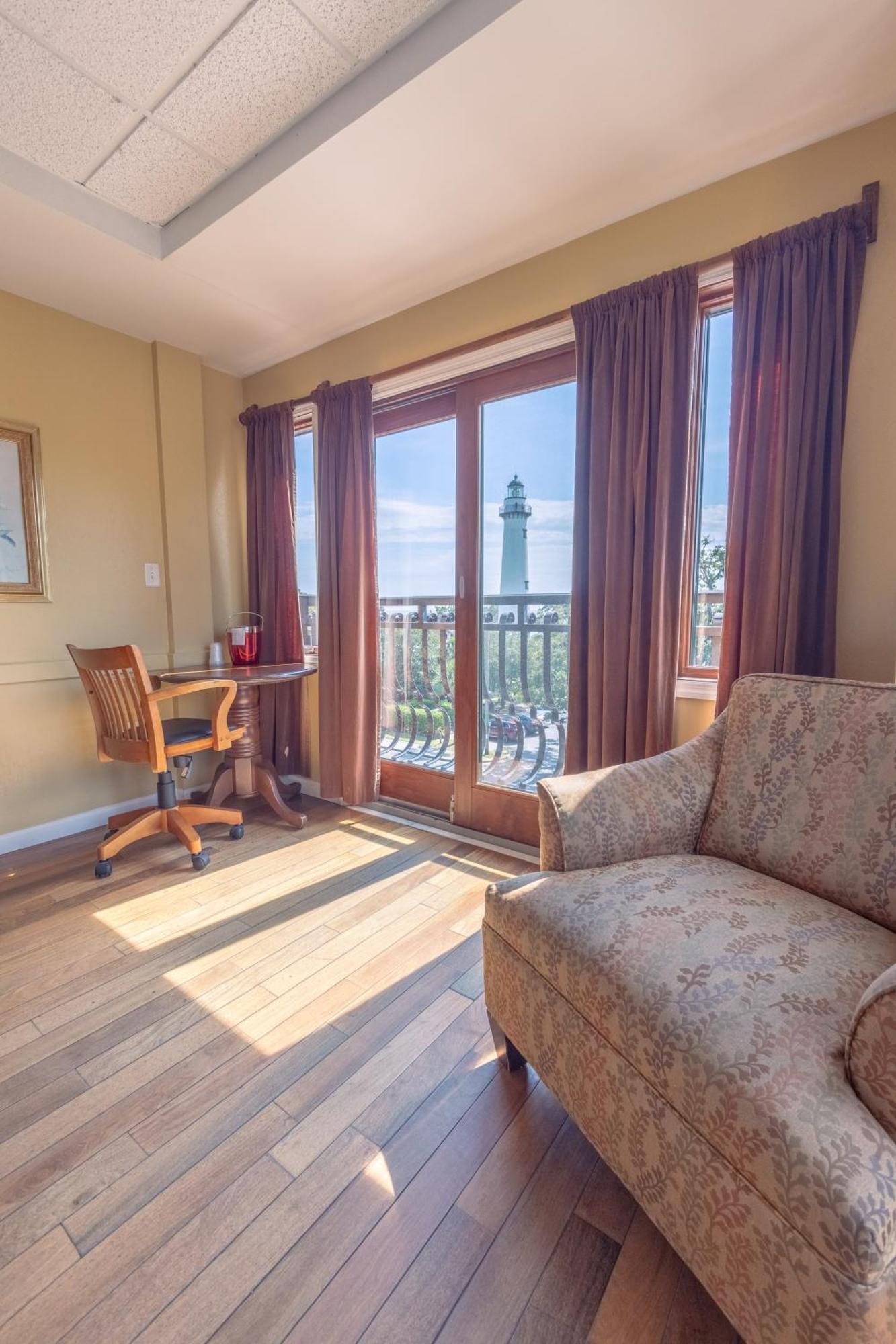 Ocean Inn & Suites St. Simons Island Bagian luar foto