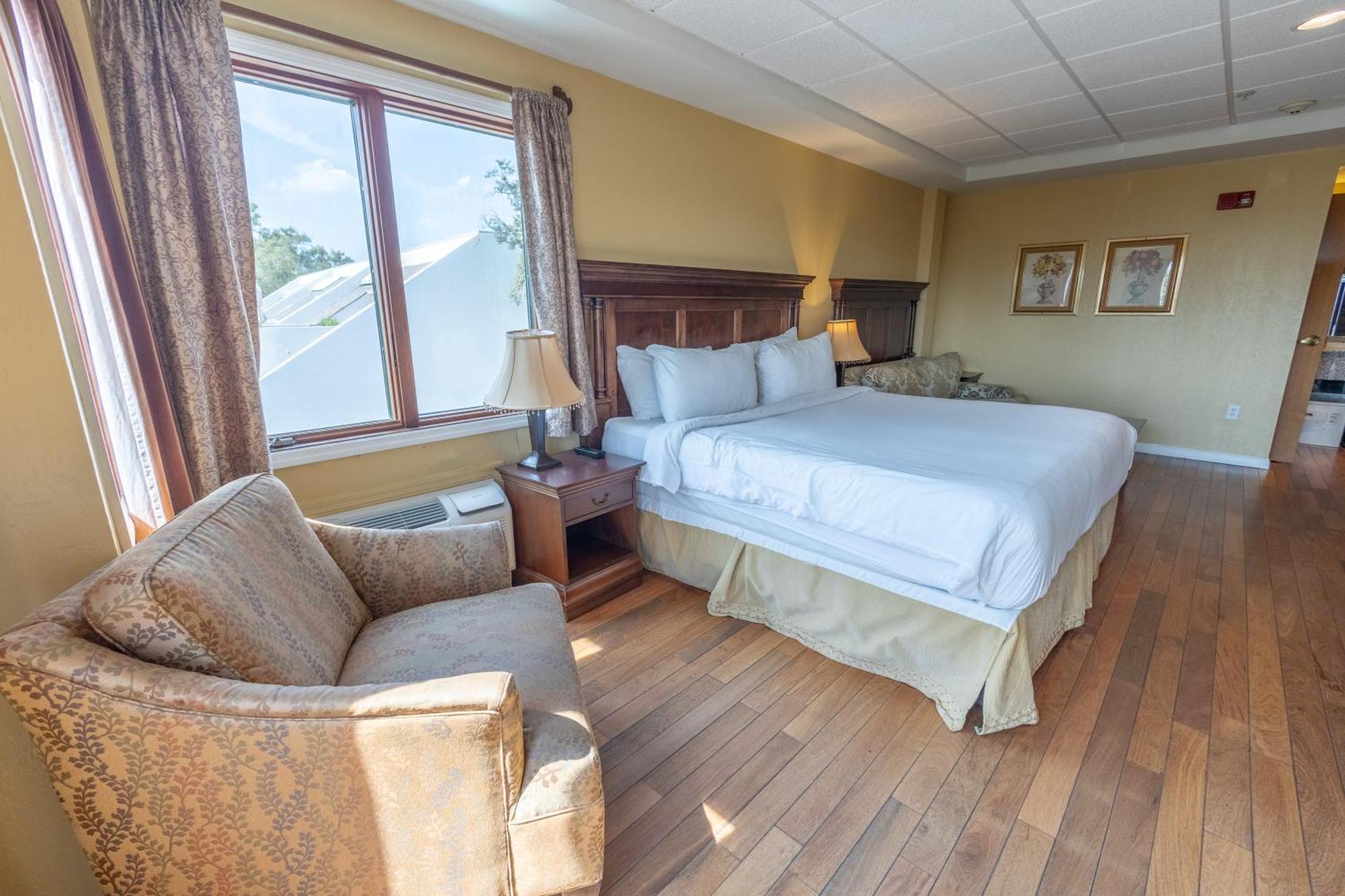 Ocean Inn & Suites St. Simons Island Bagian luar foto