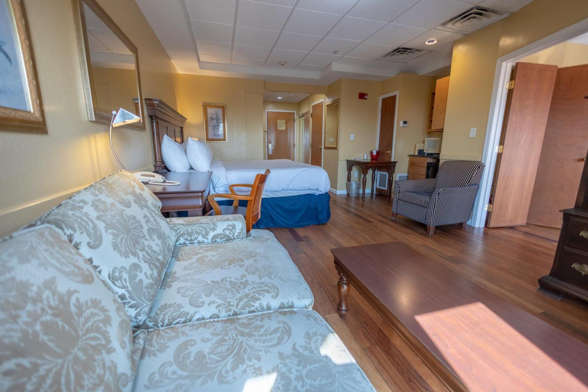 Ocean Inn & Suites St. Simons Island Bagian luar foto