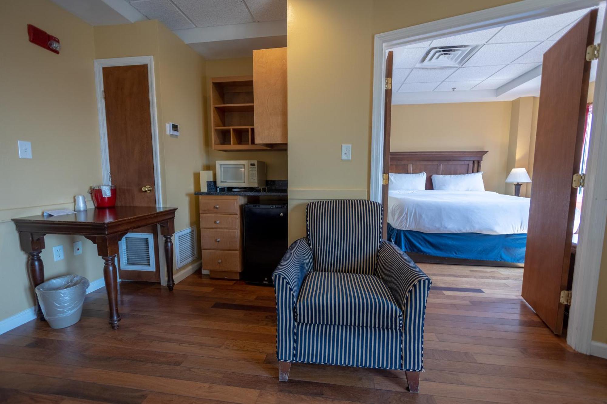 Ocean Inn & Suites St. Simons Island Bagian luar foto