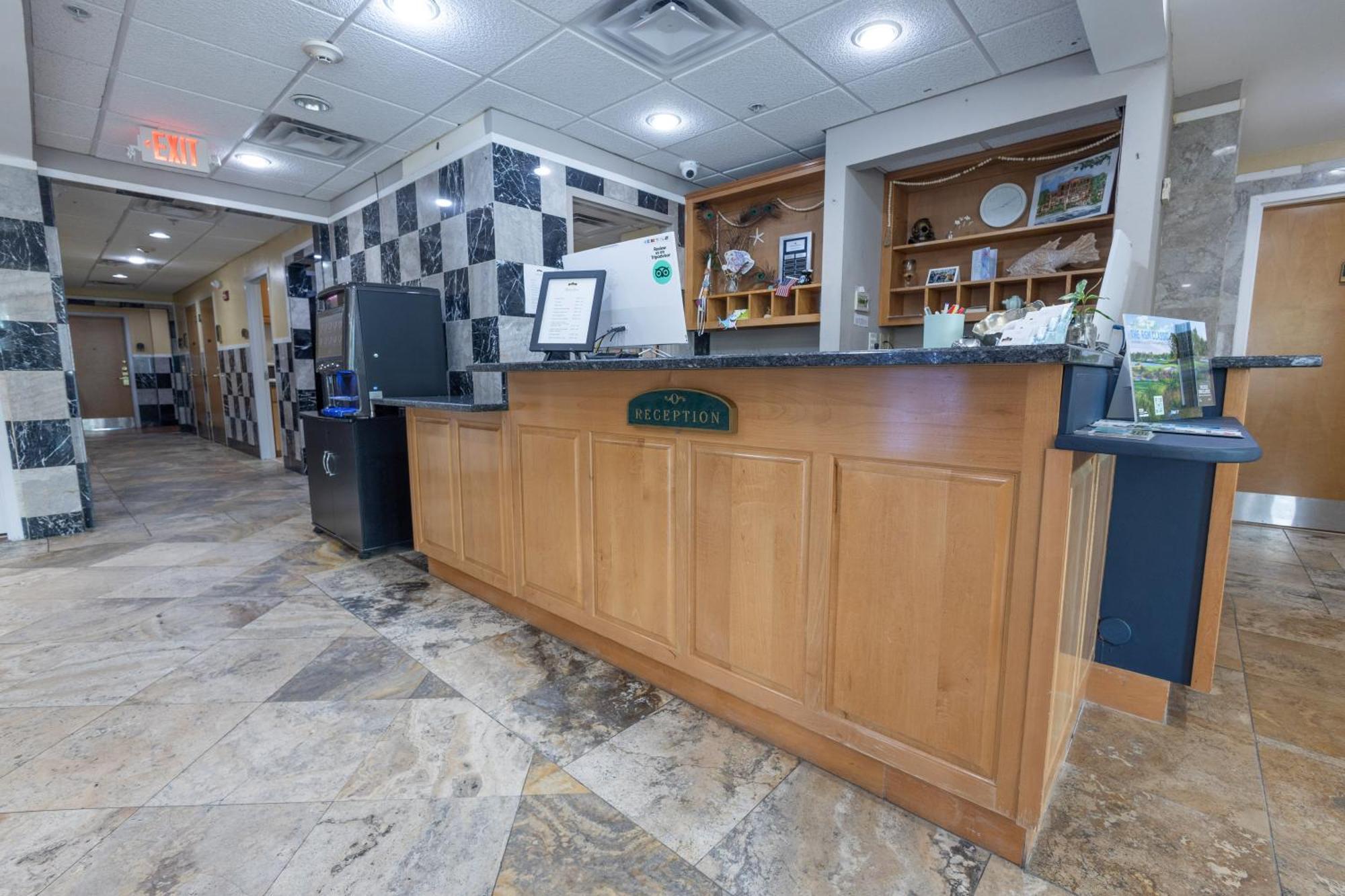 Ocean Inn & Suites St. Simons Island Bagian luar foto