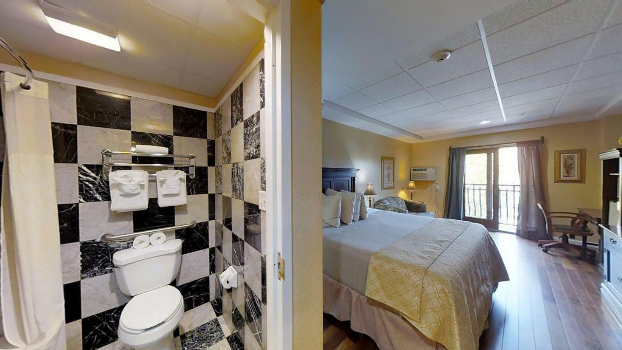 Ocean Inn & Suites St. Simons Island Bagian luar foto