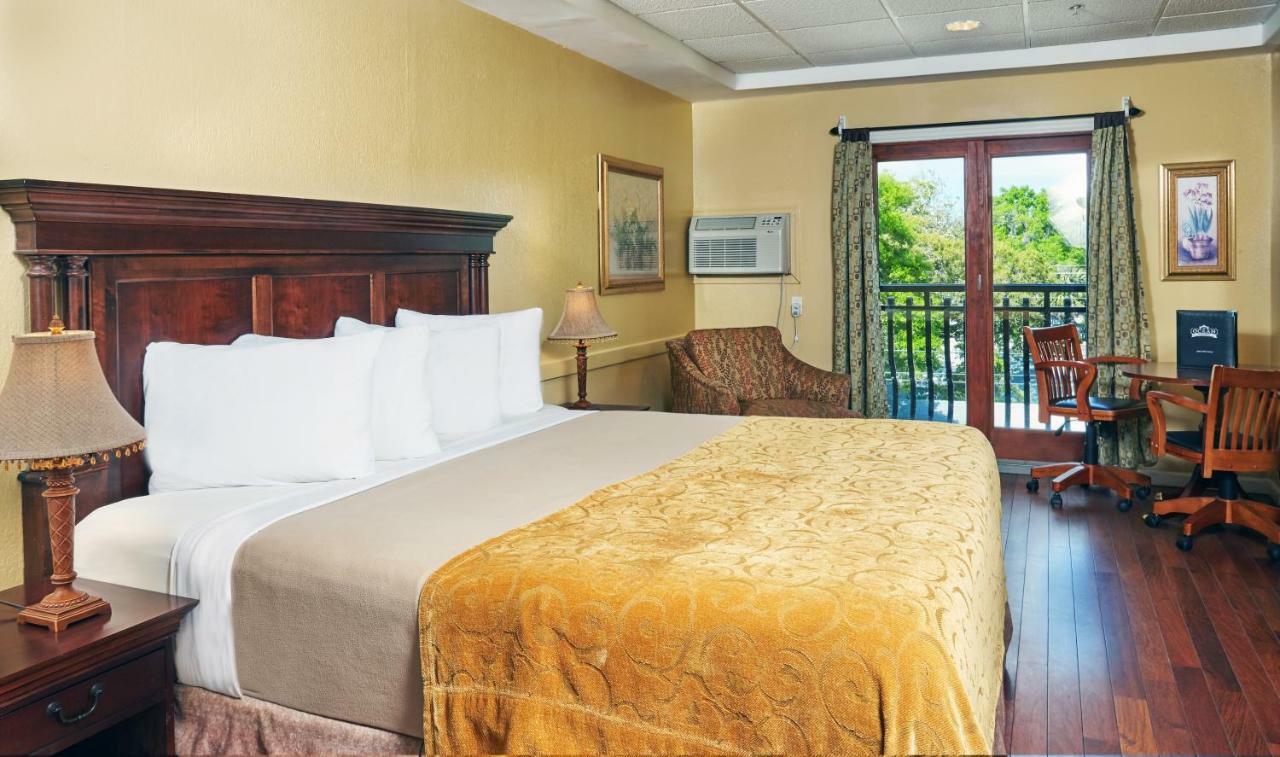Ocean Inn & Suites St. Simons Island Bagian luar foto