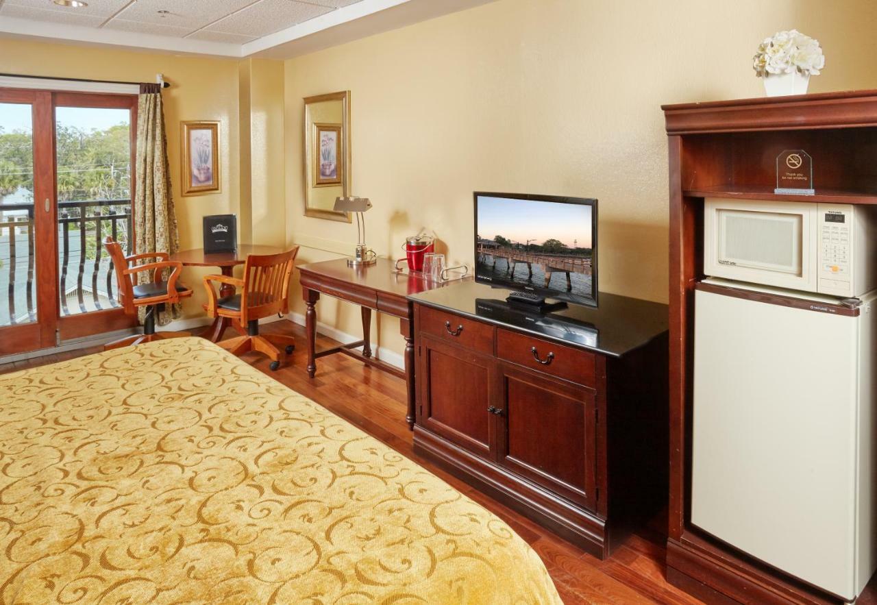Ocean Inn & Suites St. Simons Island Bagian luar foto