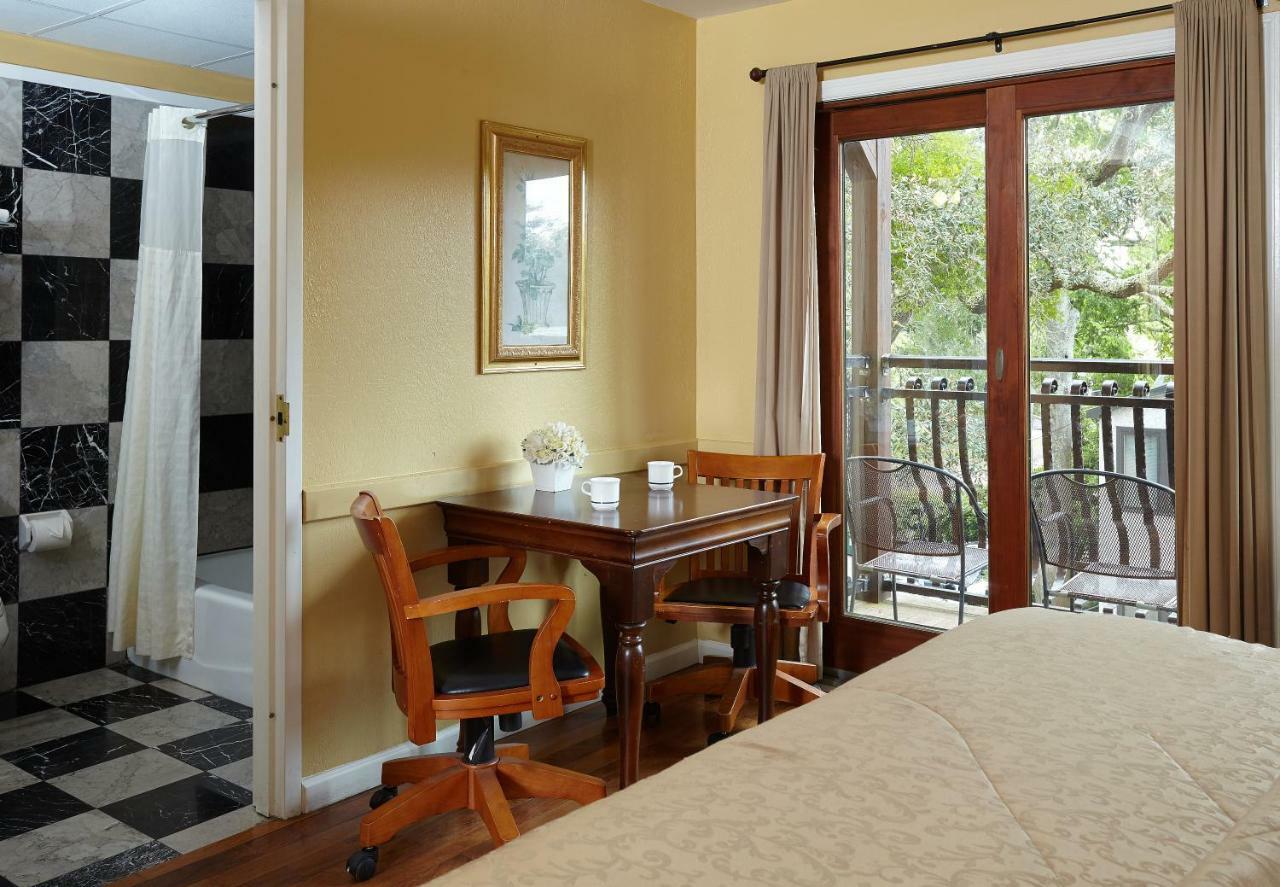Ocean Inn & Suites St. Simons Island Bagian luar foto